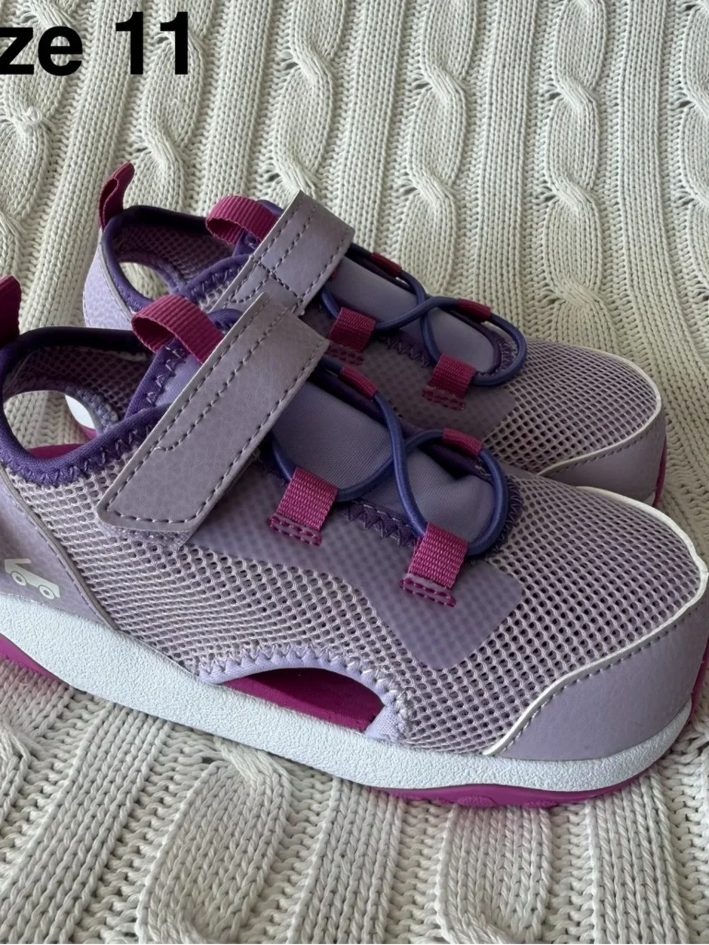 See Kai Run Aven Water Sneakers Shoes Sz 11 NEW Pool Beach Sandals Shoe